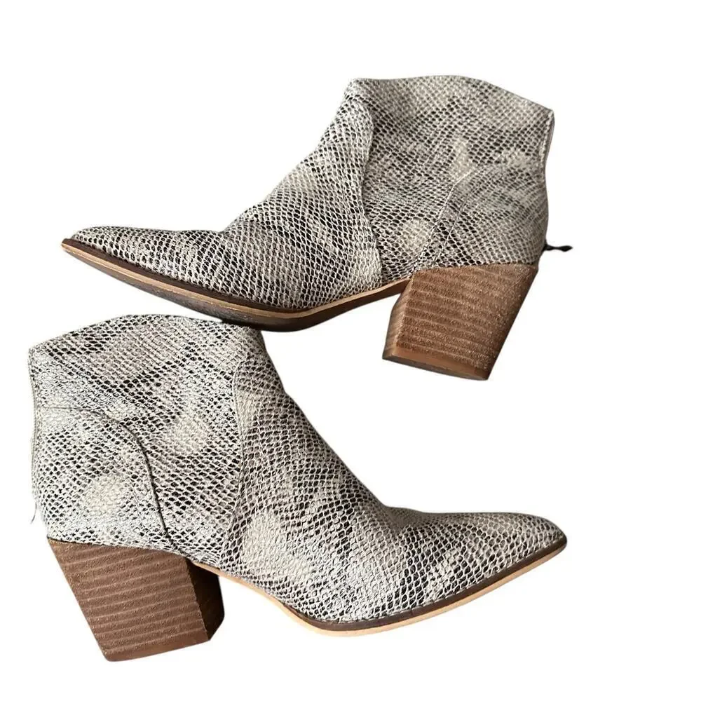 BEAST FASHION size boots reptile